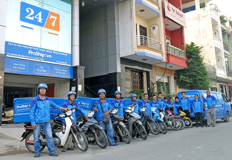 Dịch vụ chuyển phát nhanh từ Nha Trang đi TPHCM - Sài Gòn