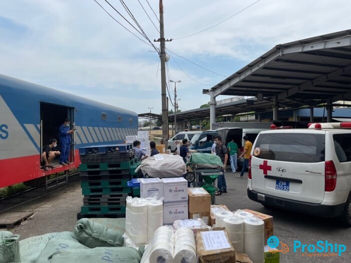 Nhận vận chuyển thiết bị y tế đi Sài Gòn, Bình Dương trong mùa Covid-19
