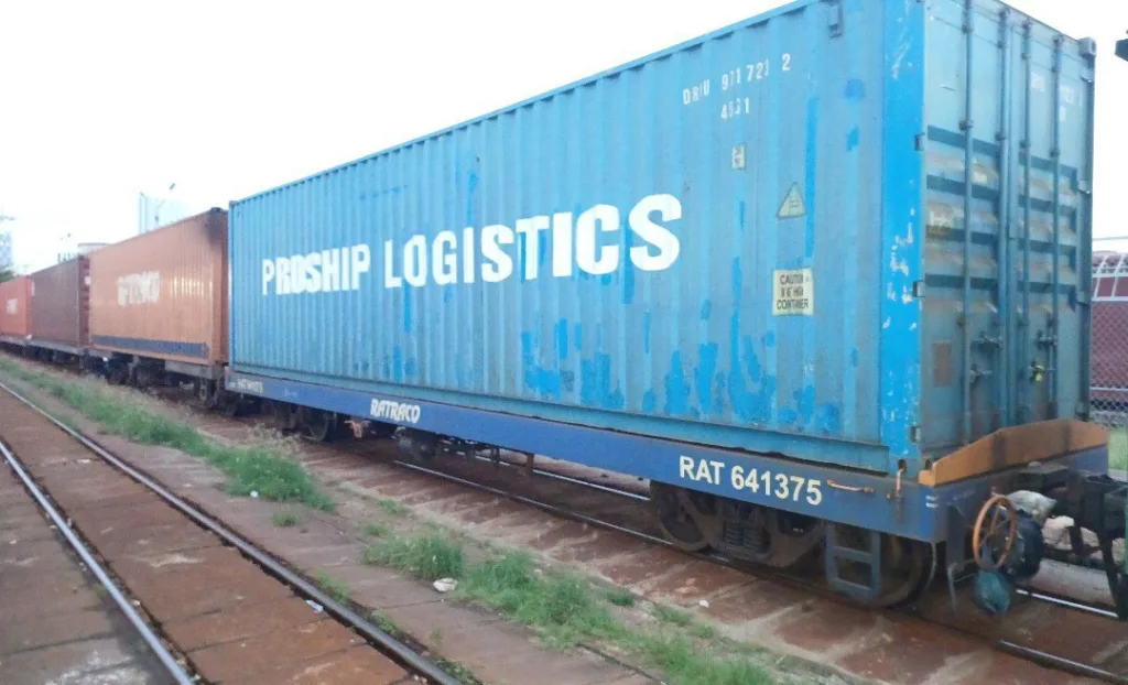 Container transportation service by North-South railway