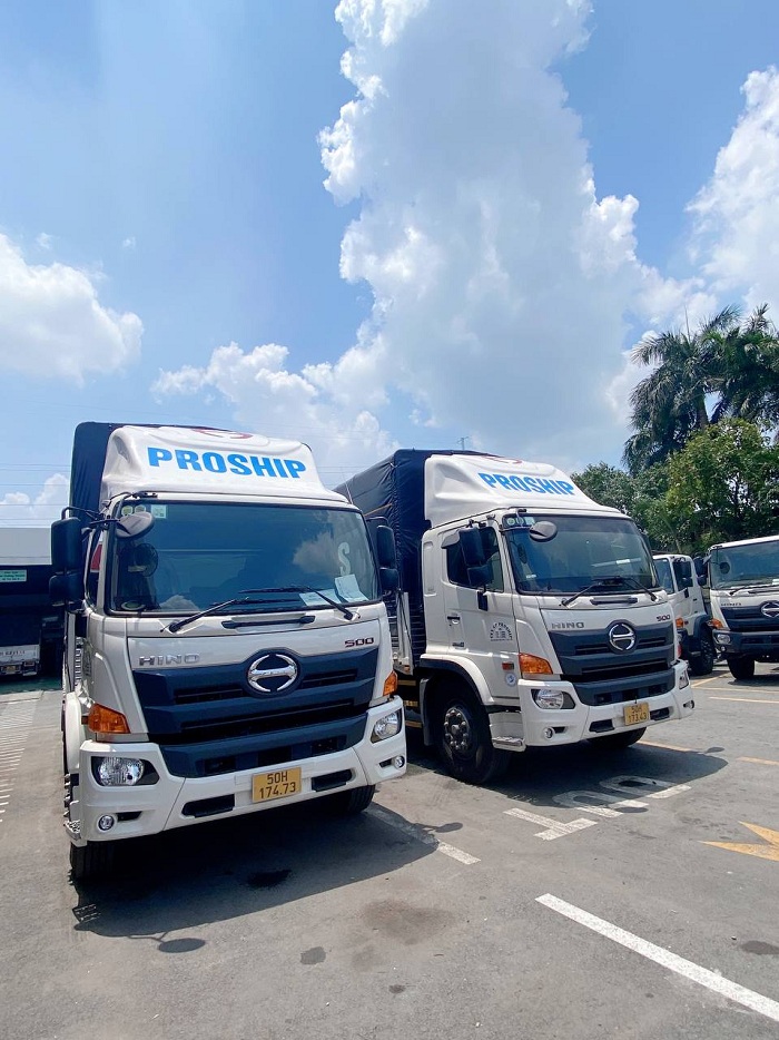 Nhận vận chuyển gửi xe máy từ Hà Nội đi vào Sài Gòn - TPHCM