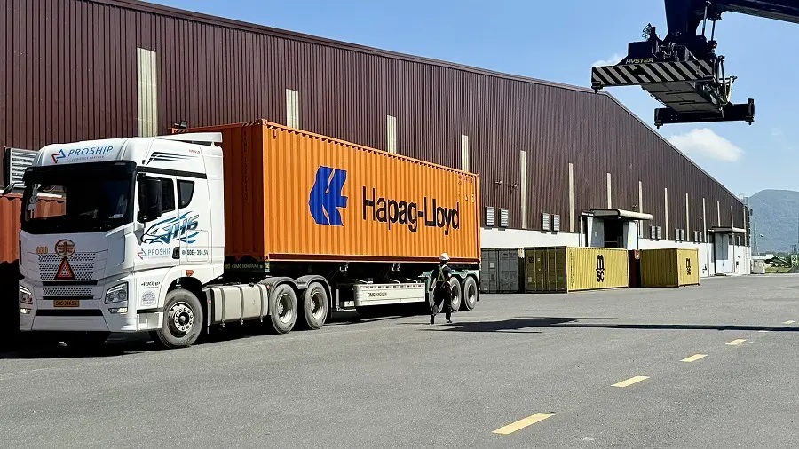 Kéo Container cảng